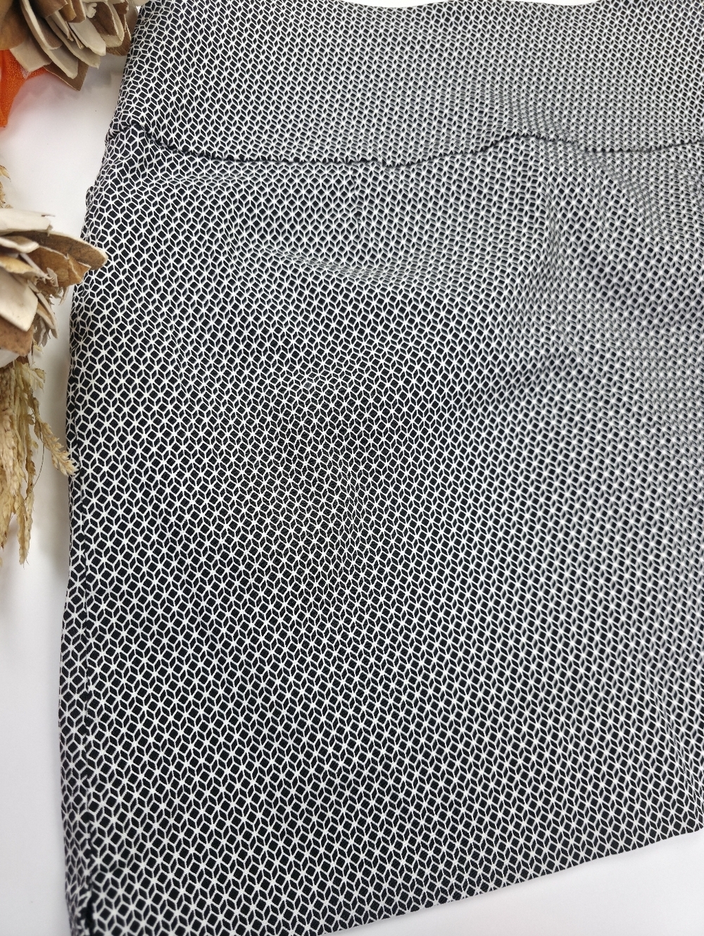 SC&Co Black & White Geo Print Compression Waist Skort Sz S - Picture 7 of 8